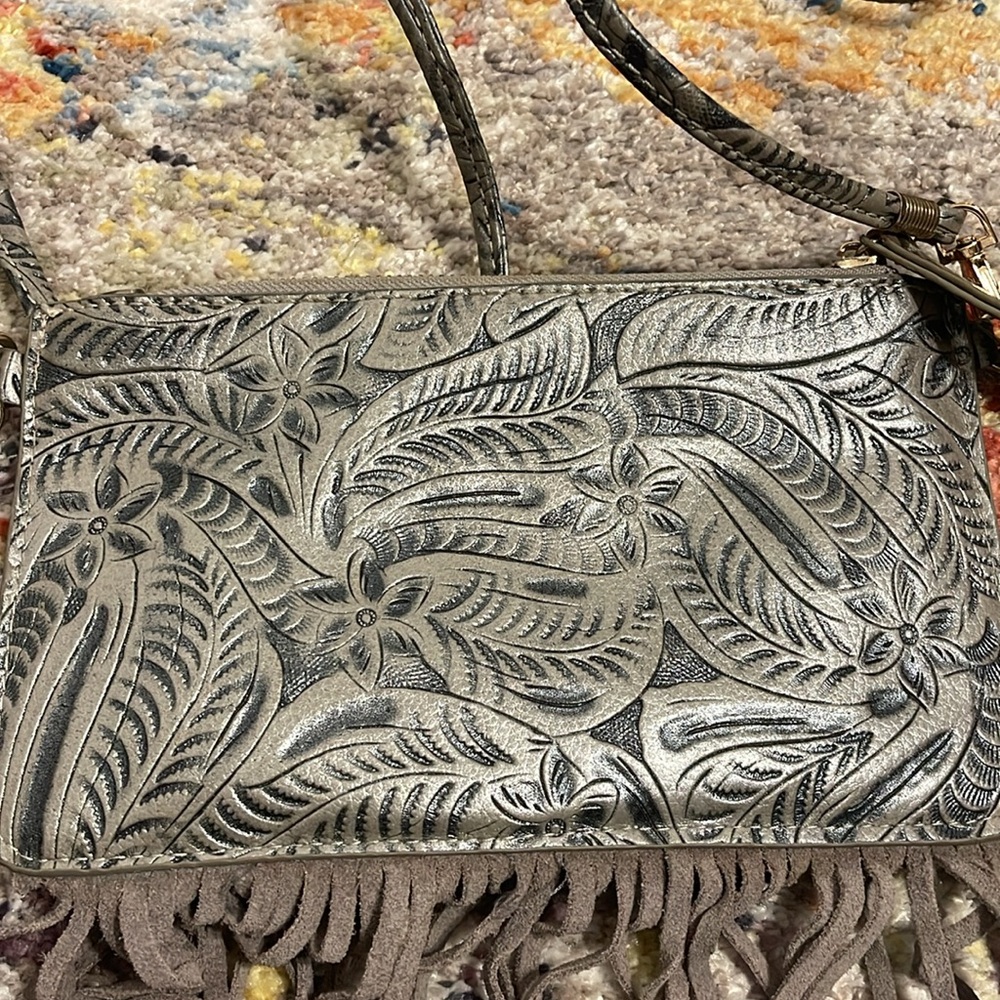 Small Cross Body or Wristlet - Picture 3 of 4